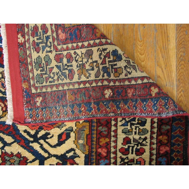 Early 20th Century 1920s Ivory Red Medallion Antique Persian Bakhtiari Rug 4'6" X 7'2" Handknotted Wool Carpet For Sale - Image 5 of 6