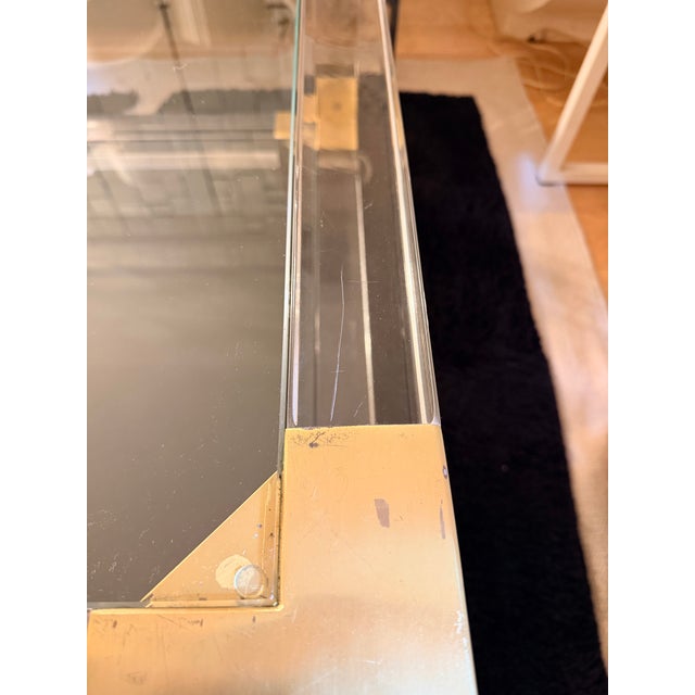 Jonathan Adler Jacques Grand Cocktail Table – Acrylic & Brass For Sale - Image 10 of 12
