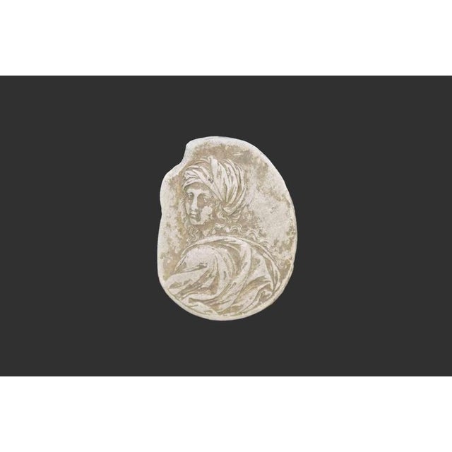 Ancient Neoclassical Cameo Intaglio in biscuit. Italy, 19th Century. Good condition.