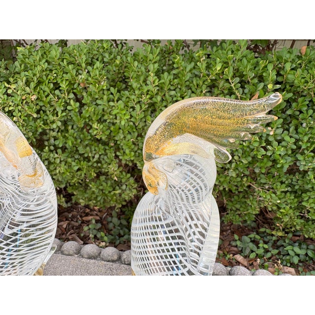 Gold 1950s Pair of Murano Glass Parrots For Sale - Image 8 of 11