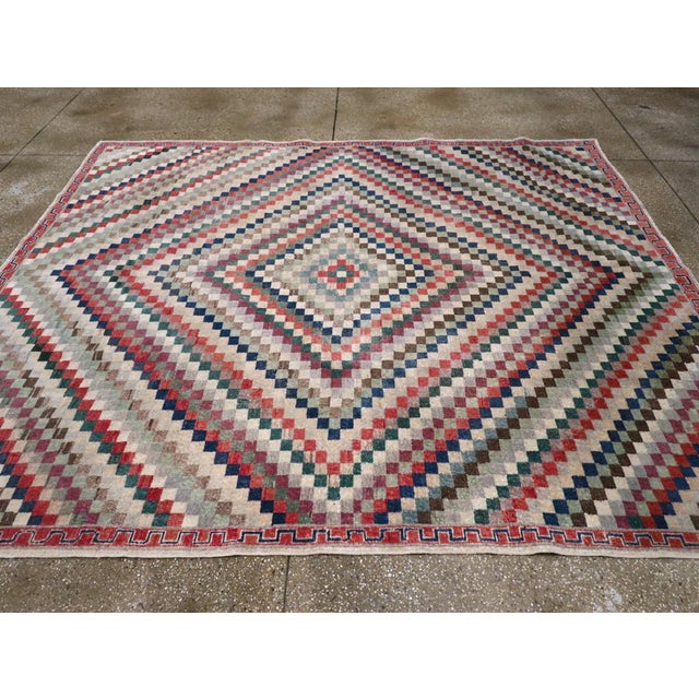 Galerie Shabab Collection Mid-20th Century Turkish Anatolian Art Deco Carpet For Sale In New York - Image 6 of 10