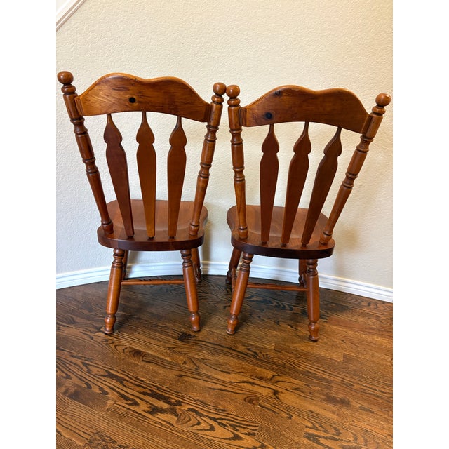 American Pair of 1949 Cushman Colonial Creations Solid Maple Early American Side Chairs For Sale - Image 3 of 12
