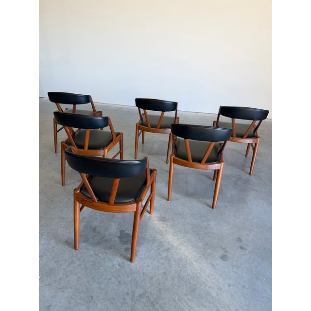 Wood 1960s Set of 6 Kai Kristiansen Style Danish Teak Mid Century Dining Chairs For Sale - Image 7 of 12
