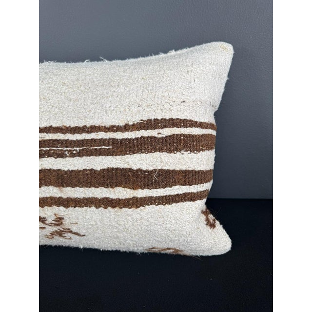 Turkish Hemp Pillow Cushion Natural Beige Brown Pillow Cushion Cover 16" x 24" For Sale - Image 4 of 4