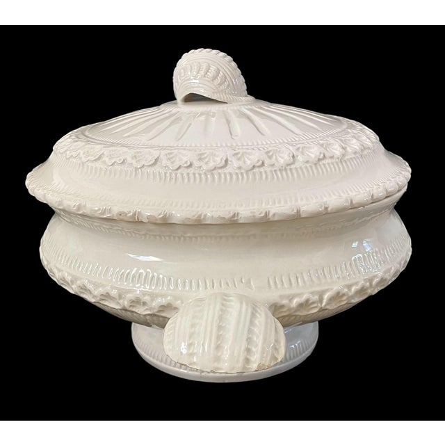 Italian Vintage Italian Faïence White Soup Tureen With Shell Motif. Ladle & Lid. For Sale - Image 3 of 11