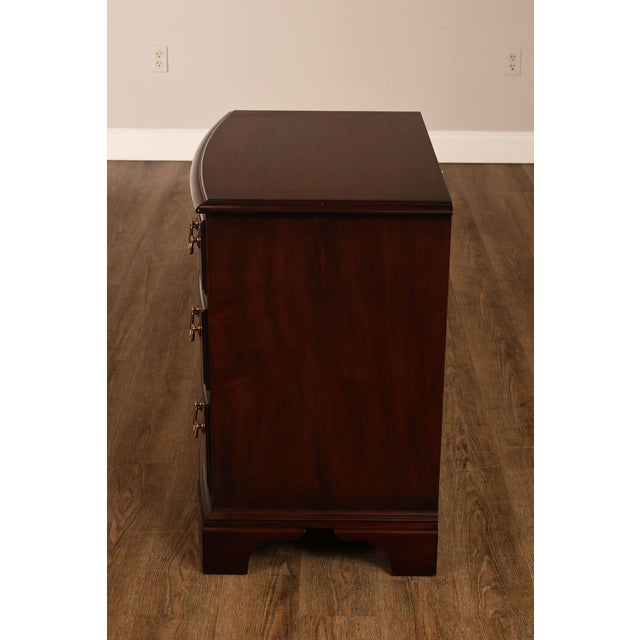 Henkel Harris Chippendale Style Pair Of Mahogany Bowfront Three-Drawer Nightstands For Sale - Image 18 of 18
