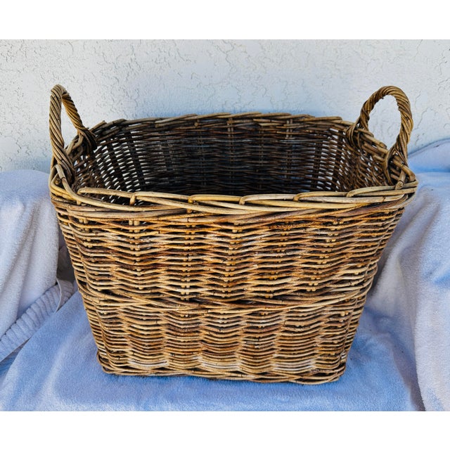 Large Rustic European Wicker Storage Basket For Sale - Image 9 of 10