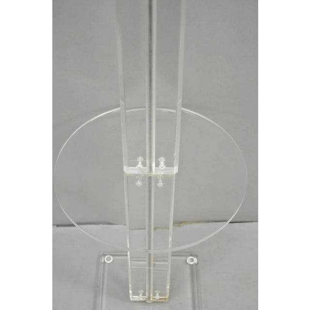 Vintage Mid Century Modern Lucite Acrylic Skyscraper Side Table Floor Lamp For Sale - Image 4 of 10