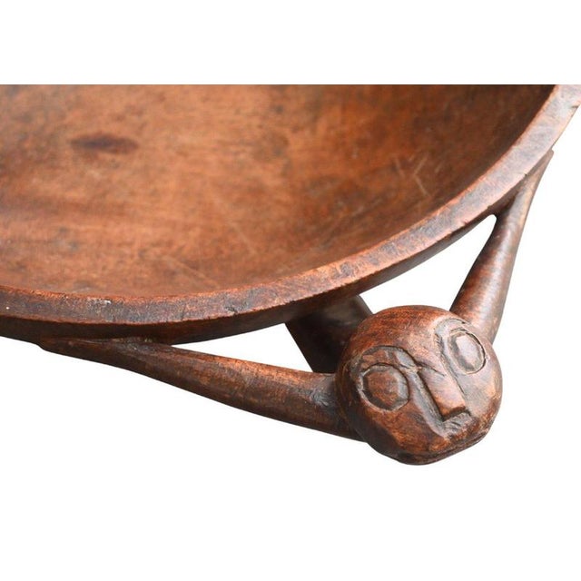 Period: 19th century Style: Tribal Art Condition: Good condition Material: Solid wood Diameter: 39 cm "Large Ceremonial...