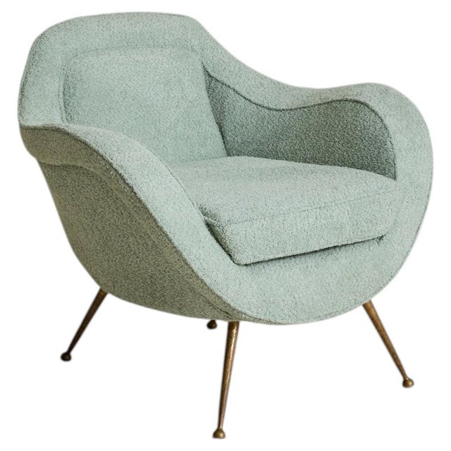 Italian Armchair with Boucle Upholstery in the Manner of Gio Ponti, 1950s For Sale