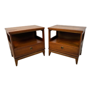Pair of Mid-Century "Transit" Series Walnut Nightstands by Bassett, Attributed