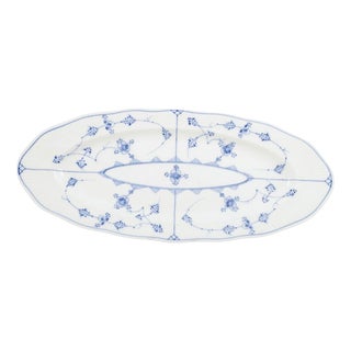 Large Early 20th Century Blue Fluted Plain Porcelain Fish Platter from Royal Copenhagen For Sale