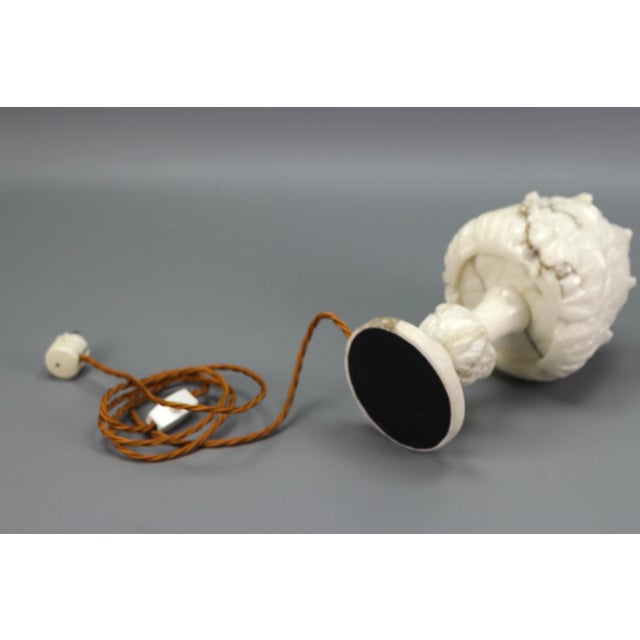 Mid-Century Italian White Flower Alabaster Table Lamp, 1950s For Sale - Image 18 of 18