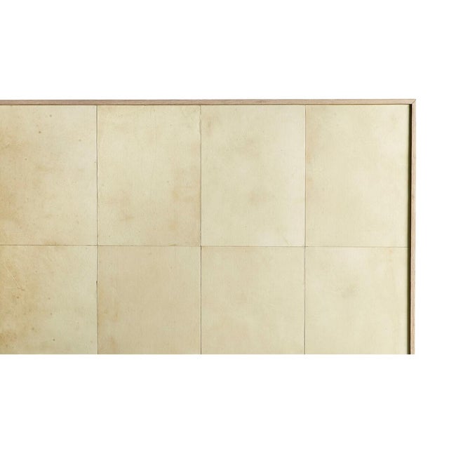 2020s Modern Style Us King Bed For Sale - Image 5 of 11