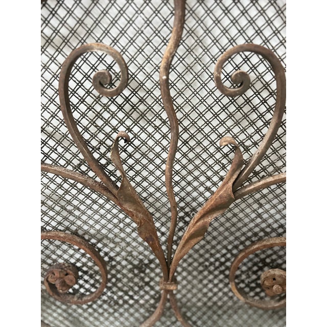 Hammered Wrought Iron Grille, 20th Century For Sale - Image 7 of 11