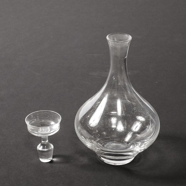 Transparent Mid-Century Modernist Sculptural Crystal Decanter With Basin Form Stopper For Sale - Image 8 of 16