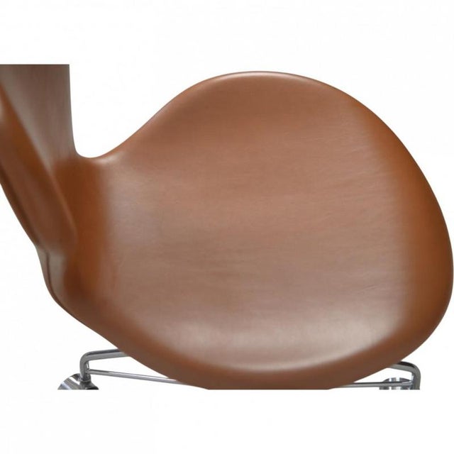 Animal Skin Model 3117 Desk Chair in Cognac Leather by Arne Jacobsen, 1980s For Sale - Image 7 of 14