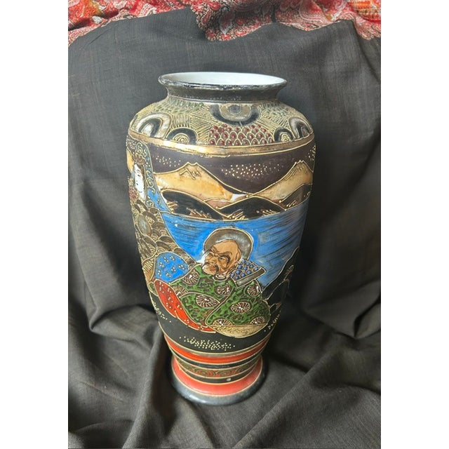 1920s Antique Japanese Satsuma Style Hand Painted Moriage Porcelain Vase For Sale - Image 5 of 16