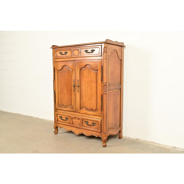 French Provincial French Provincial Louis XV Fruitwood Gentleman's Chest by Fancher, Circa 1940s For Sale - Image 3 of 17