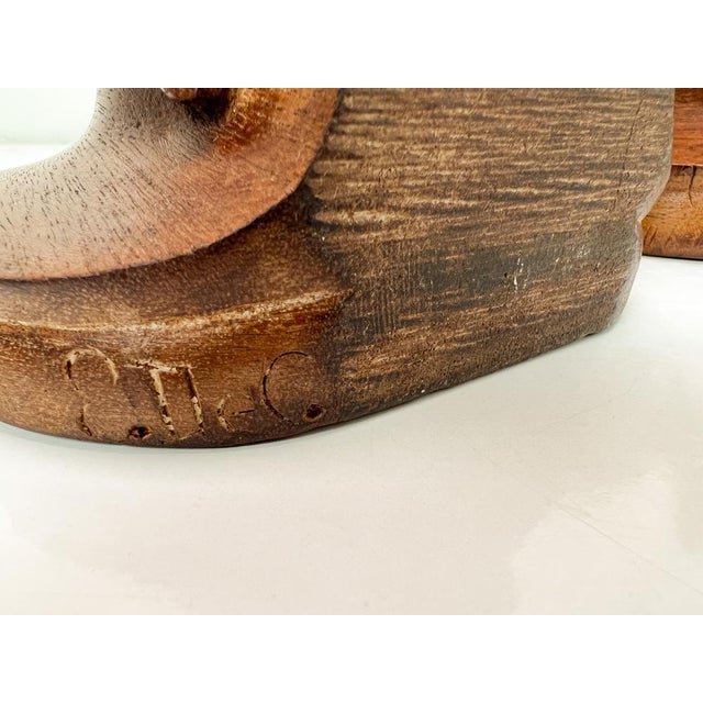 Art Deco Pigeon Bookends in Hand Carved Wood, 1930s, Set of 2 For Sale - Image 10 of 15