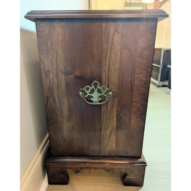 Vintage Pennsylvania House Cherry Night Stand Pair Chippendale Style For Sale - Image 9 of 18