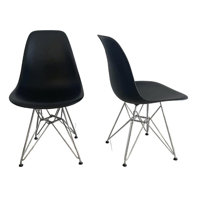 Herman Miller Eames DSR Black Plastic Dining Chairs Chrome Eiffel Bases Set of 2 For Sale