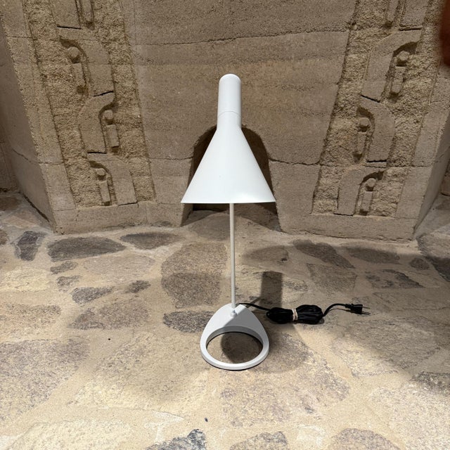 Modern Vintage White Modern Desk Lamp Attributed to Jacobsen For Sale - Image 3 of 7