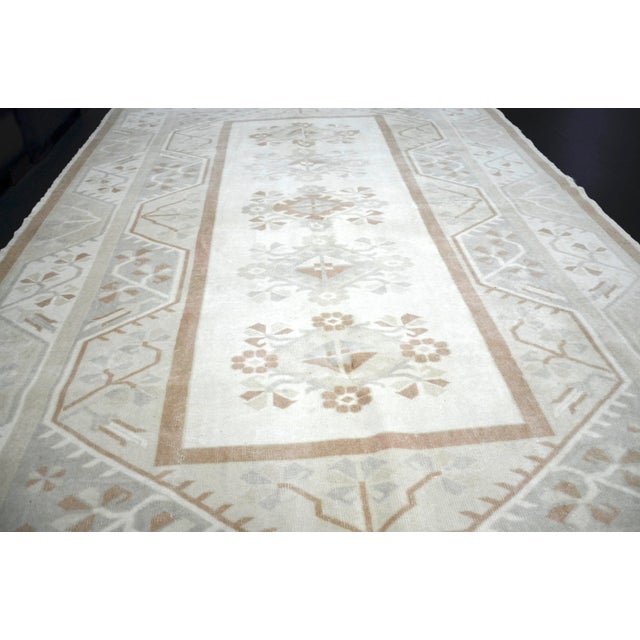 Antique White 1960s Vintage Turkish Anatolian Handmade Area Rug For Sale - Image 8 of 11