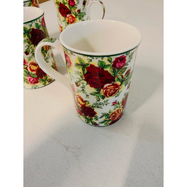 Vintage Royal Albert Old Country Roses ( Afternoon tea II) Mugs S/4, one of the mug with some hairline .Please let us know...