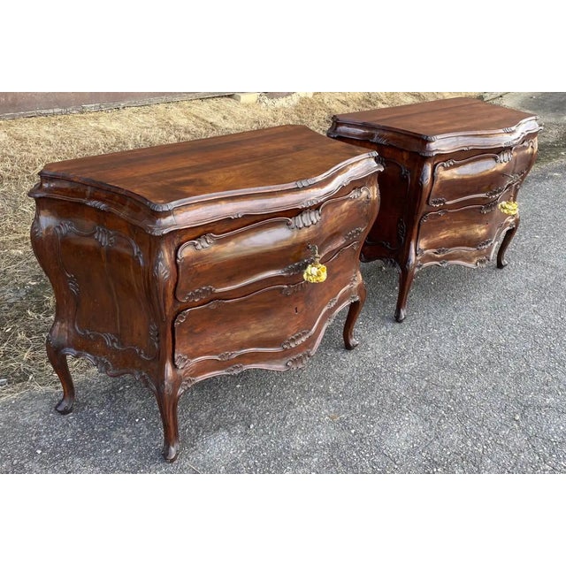 Fine pair of 18th century Venetian Rococo bombe bedside chests of drawers. Serpentine form, scrolled feet, carved drawers,...