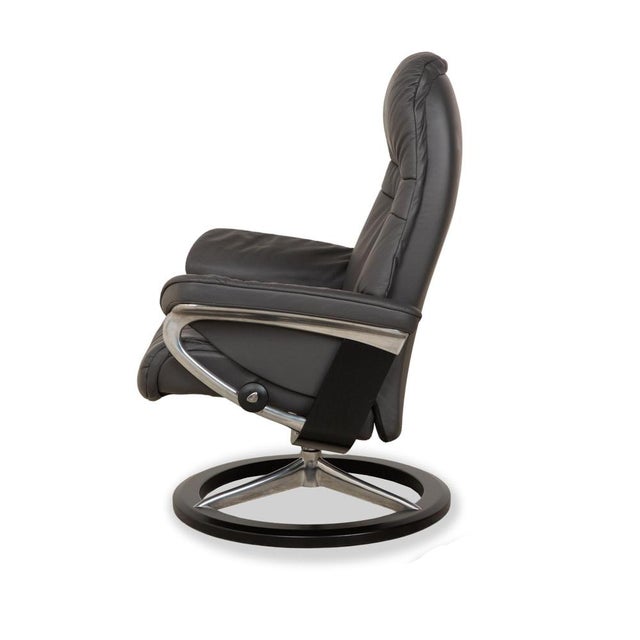 Set of Sunrise Leather Recliner with Ottoman from Stressless For Sale - Image 17 of 18