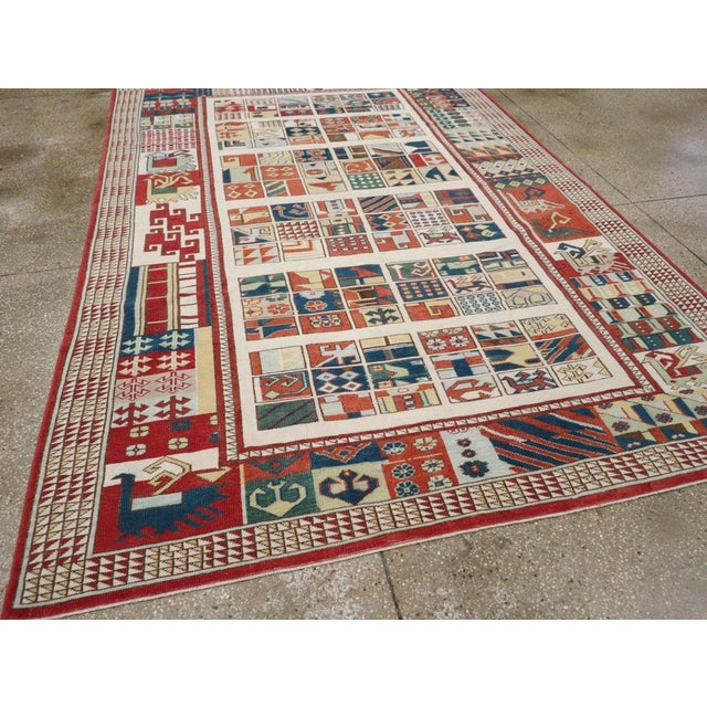 Galerie Shabab Collection Mid-20th Century Turkish Anatolian Accent Rug For Sale In New York - Image 6 of 8