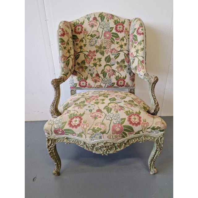 French Lounge Chair with Detailed Carvings For Sale - Image 5 of 9