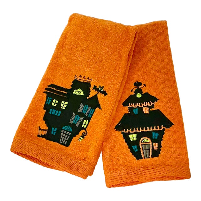 1980s Vintage Americana Boho Chic Halloween Haunted House Guest Tip Towels - A Pair. For Sale