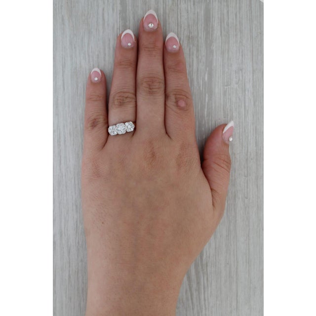 Gemstone Information: - Natural Diamonds - Total Carats - 0.75ctw Cut - Round Brilliant Color - H - I Clarity - SI1- SI2...