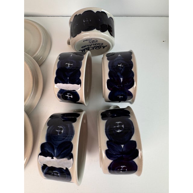 Arabia 1950s Mid-Century Modern Arabia of Finland Blue Anemone Cup and Saucer Set- 10 Pieces For Sale - Image 4 of 8