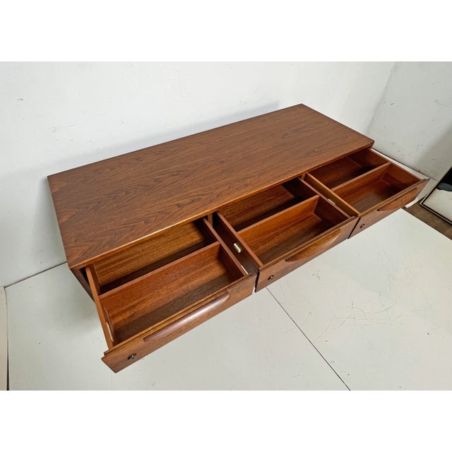 C. 1960s Jens Risom Mid-Century Walnut Credenza For Sale In Boston - Image 6 of 12