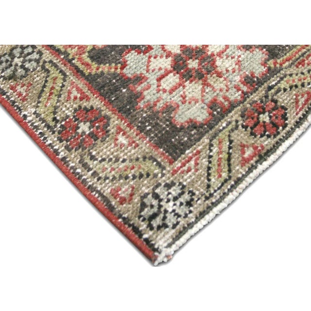 Traditional 1960s Turkish Oushak Rug For Sale - Image 3 of 7