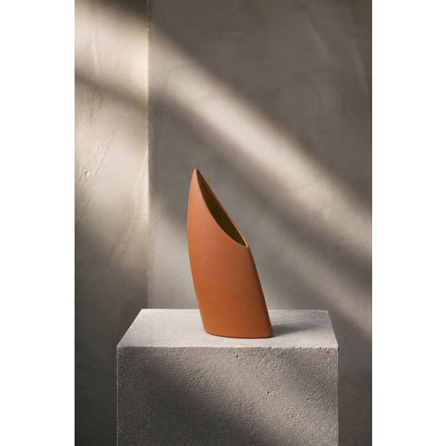 The stoneware vase by the German brand ASA Selection is an iconic example of West German design from the 1980s, perfectly...