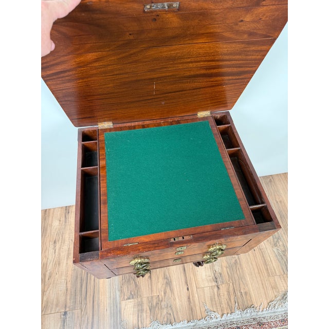 Wood American Classical Figured Mahogany Work Table, Circa 1830–1845 Possibly New York or Philadelphia For Sale - Image 7 of 11