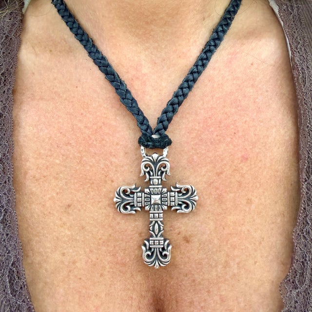 Silver Men’s Vintage Chrome Hearts Small Silver Filigree Cross Pendant Necklace For Sale - Image 8 of 8
