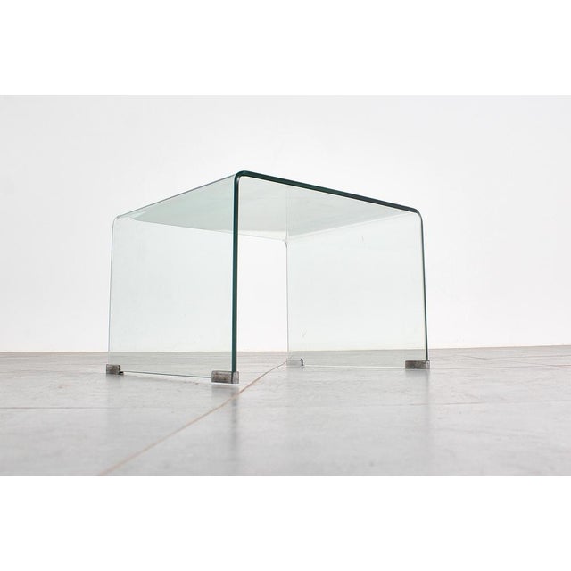 Mid-Century Modern Fiam Style Curved Glass Coffee Table, 1970 For Sale - Image 11 of 18