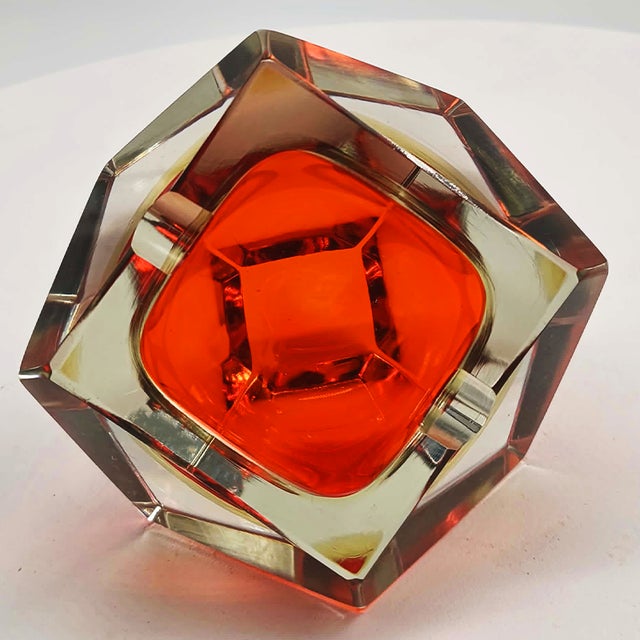 Ashtray or Catch-All in Murano Glass attributed to Flavio Poli for Seguso, 1960s For Sale - Image 6 of 8