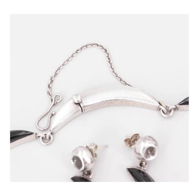 1950s Antonio Pineda 1950s Modern Mexico Sterling Collar Necklace & Earrings - Historic-Rare-3 Pieces For Sale - Image 5 of 8