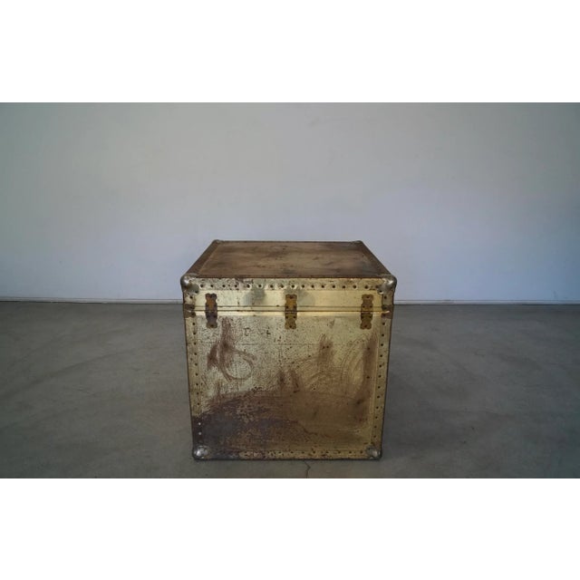 1960's Hollywood Regency Patinated Brass Campaign Cube Trunk For Sale In Los Angeles - Image 6 of 13