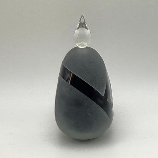 1980s Jim Grant Black Cameo Glass Perfume Bottle (Signed and Dated, Handmade Art Glass, Vintage 1983) For Sale - Image 5 of 15