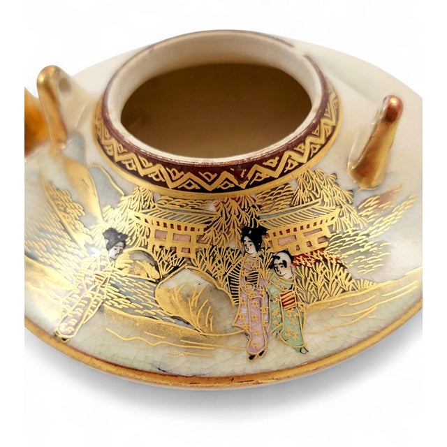 Japanese Meiji Kyoto Satsuma Koro Incense Burner with Bijin Figures by Kotobuki-Dō, 1890s For Sale - Image 10 of 11