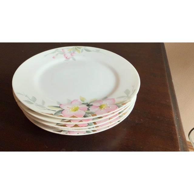 1910s Early 20th Century Nippon Azalea Porcelain Plates, Japan, Set of 5 For Sale - Image 5 of 7