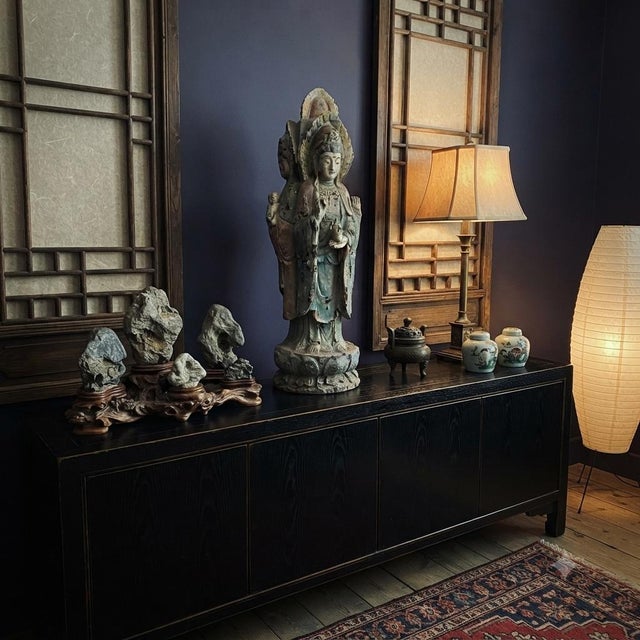 Chinese Rustic Finish Wood Grayish Kwan Yin 3 Sides Statue For Sale - Image 4 of 14