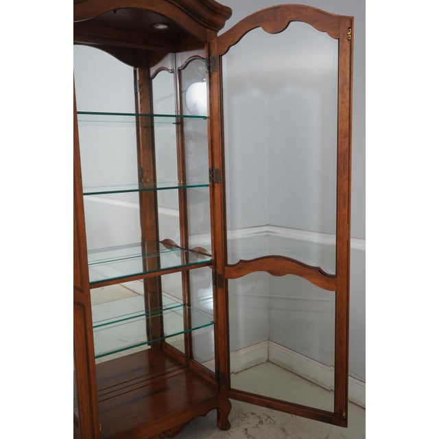 Ethan Allen 1990s Ethan Allen Country French Curio Cabinet For Sale - Image 4 of 17